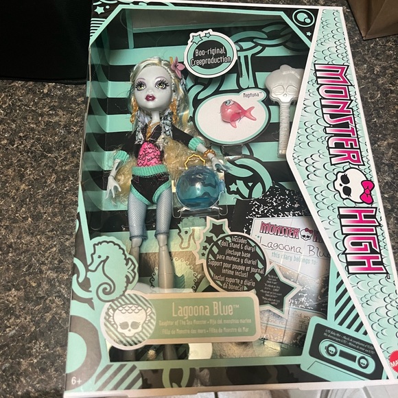 lagoona blue creeproduction doll - Picture 1 of 4